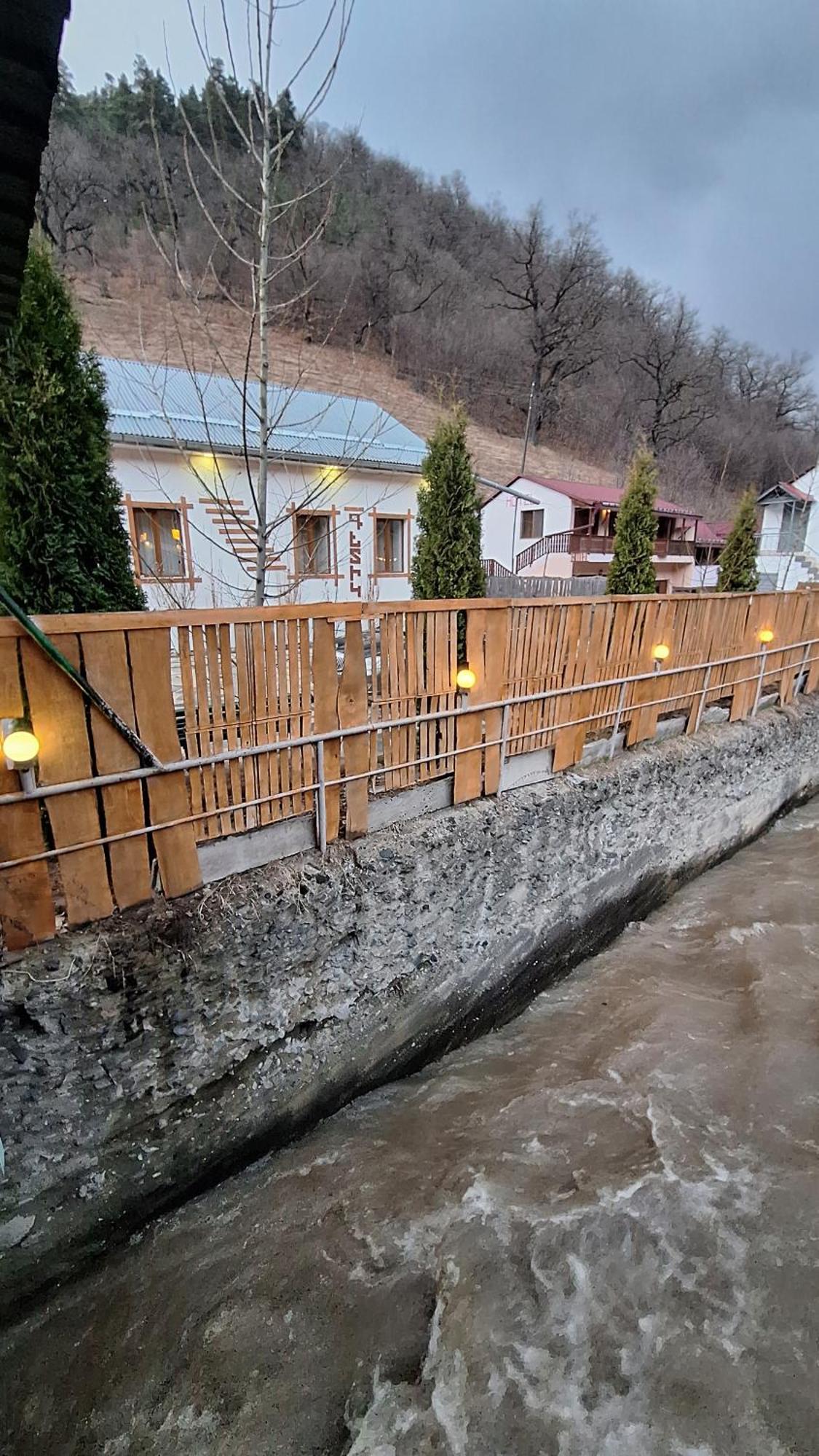 Tigris Dilijan Hotel Exterior foto